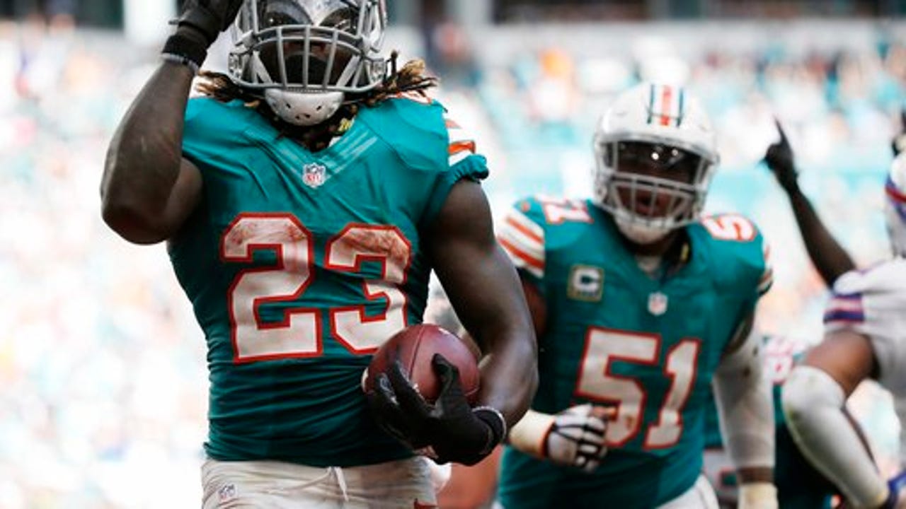 Ajayi rushes for 214 yards to help Miami beat Bills 28-25